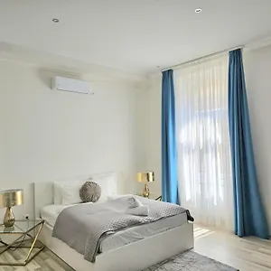  Apartman Designer Downtown Gem