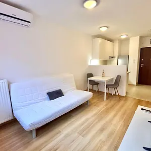  Apartman Leo