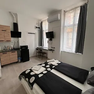 Apartman Mano I